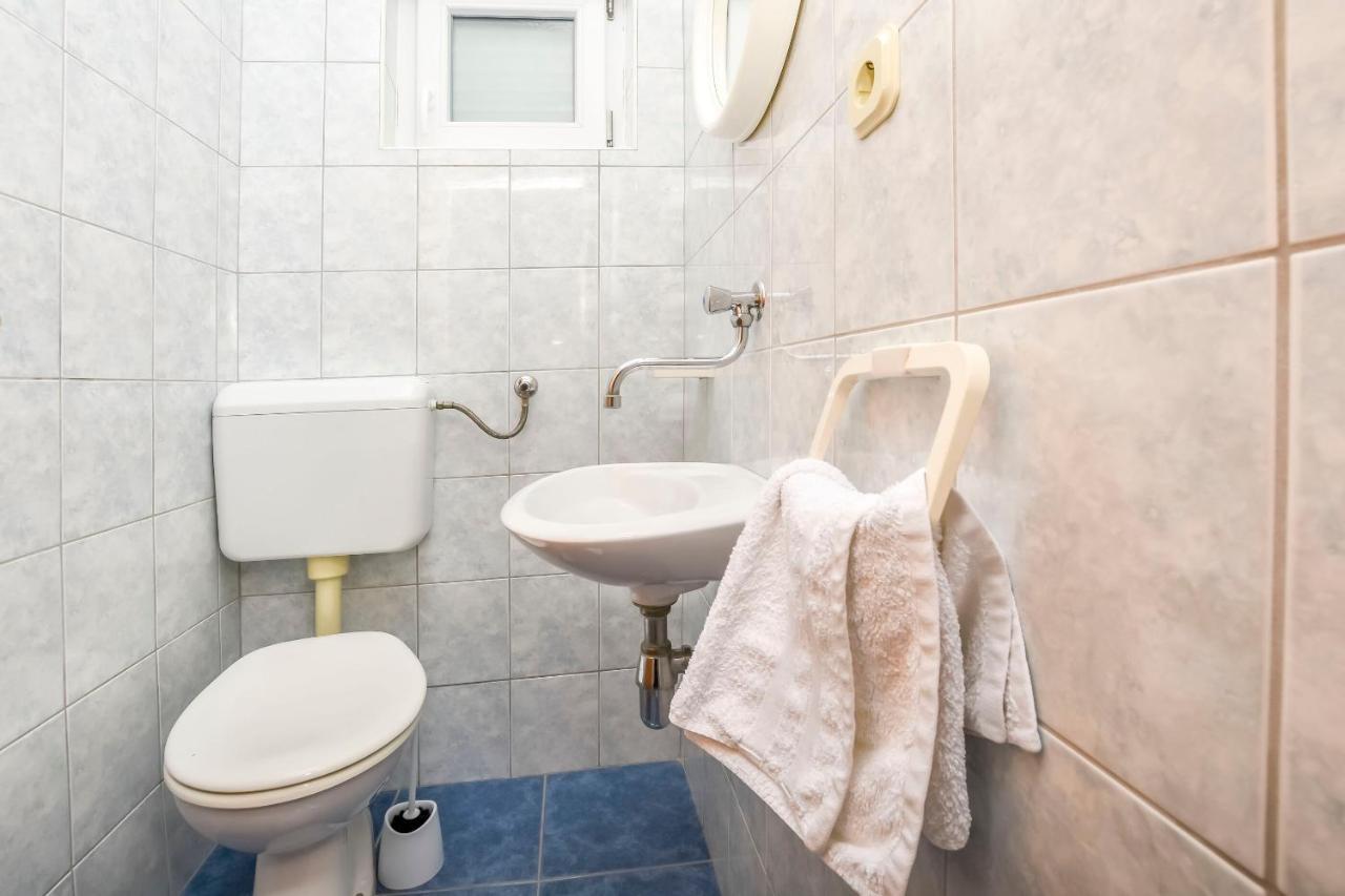 Apartment Mira Primošten Cameră foto