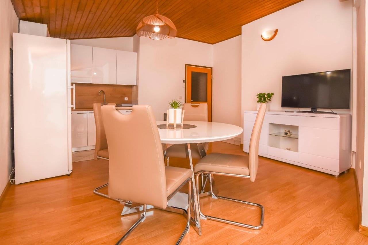 Apartment Mira Primošten Cameră foto